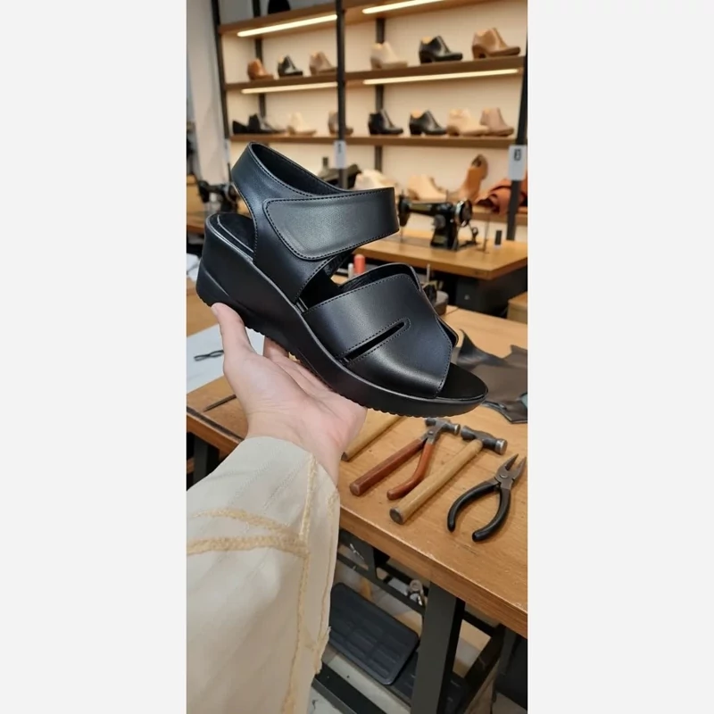 کفش طبی مدل ترنج
