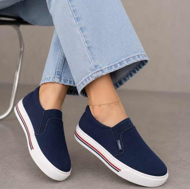 ونس TOMMY